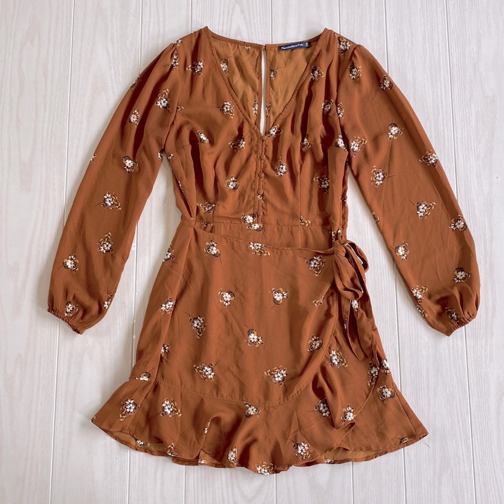 Abercrombie & Fitch Rust Brown Floral Wrap Dress